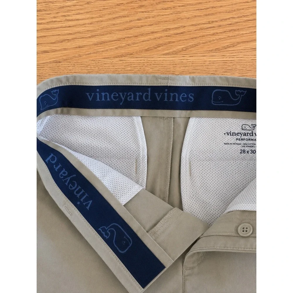 Vineyard Vines Performance Chino Pants Mens 28x30 Khaki Stretch Golf Preppy EUC